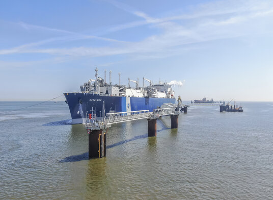 FSRU Excelsior in Wilhelmshaven 2